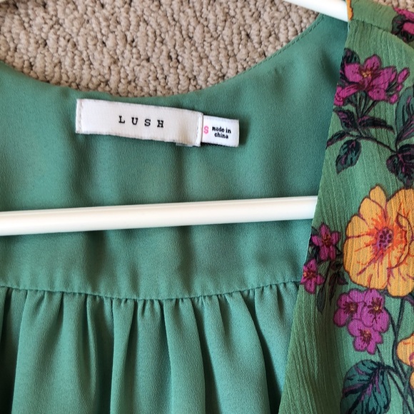 Lush dress - Picture 3 of 5